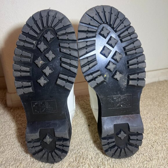 2976 White Smooth Leather Platform Chelsea Boots (Dr. Martens) - US Women 8 - Picture 6 of 6